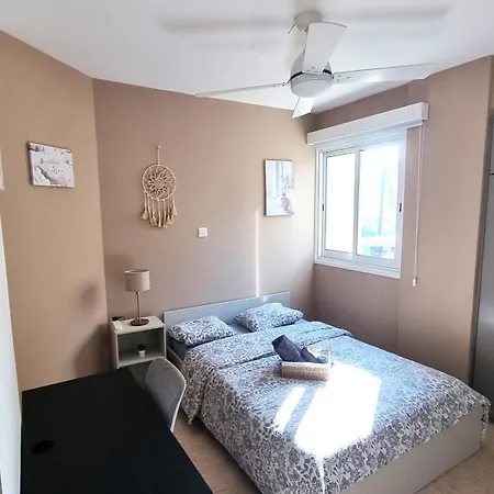 Appartement 5 Min Walk To Beach, Perfect Seaside Escape *