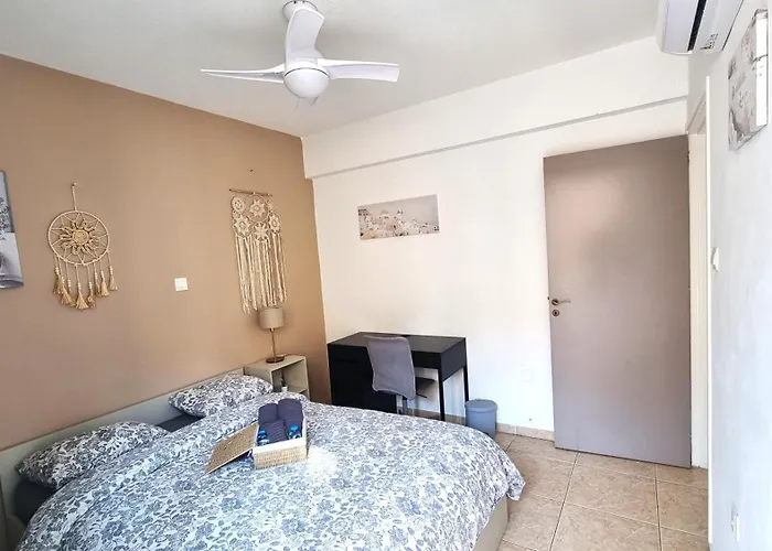 Апартаменты 5 Min Walk To Beach, Perfect Seaside Escape Ларнака